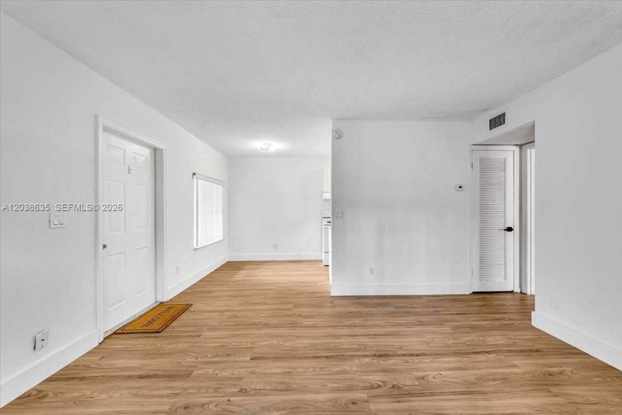 1405 Miami Rd , Unit 7, Fort Lauderdale, FL 33316 Photo