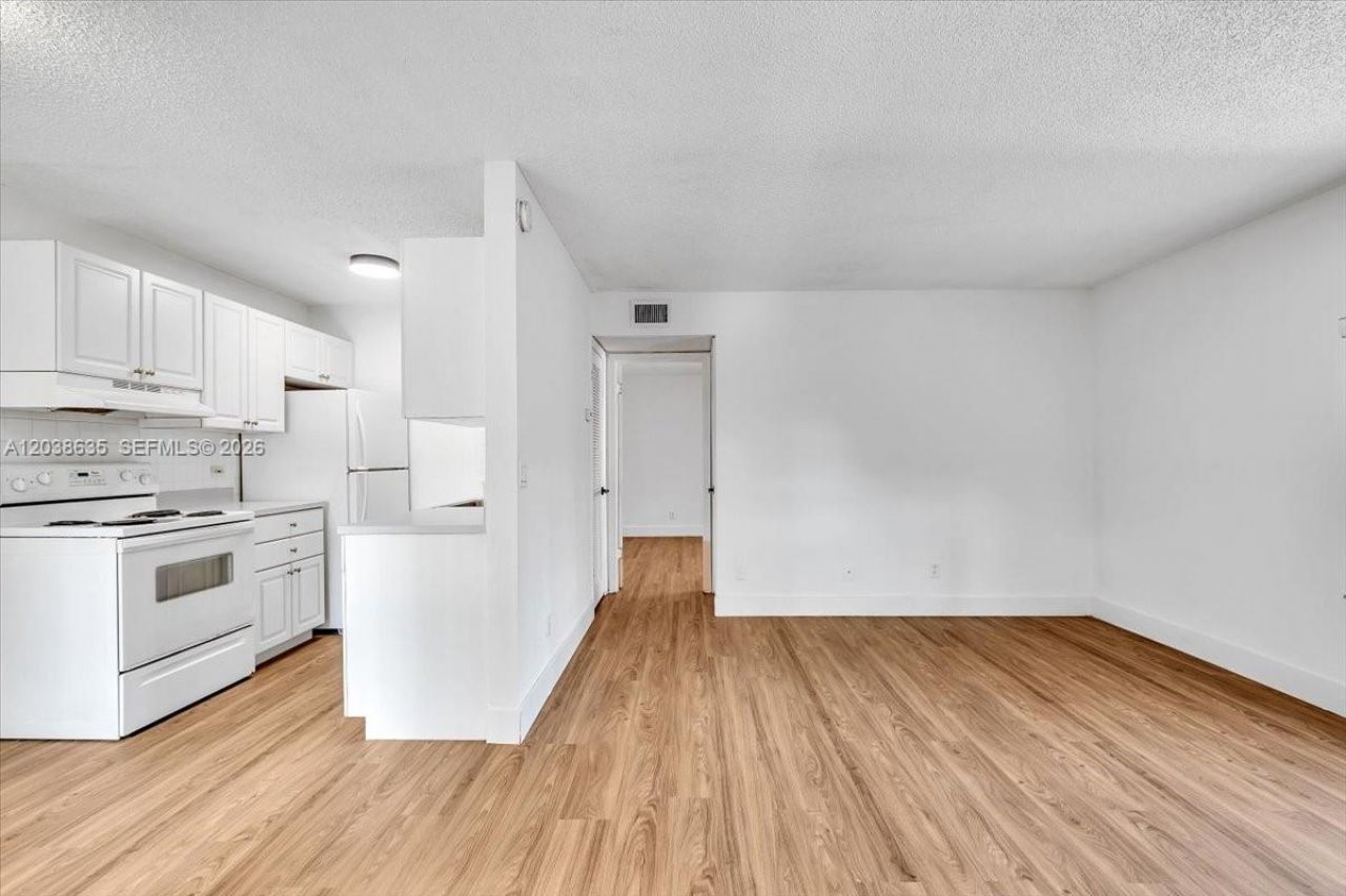 1405 Miami Rd , Unit 7, Fort Lauderdale, FL 33316 Photo