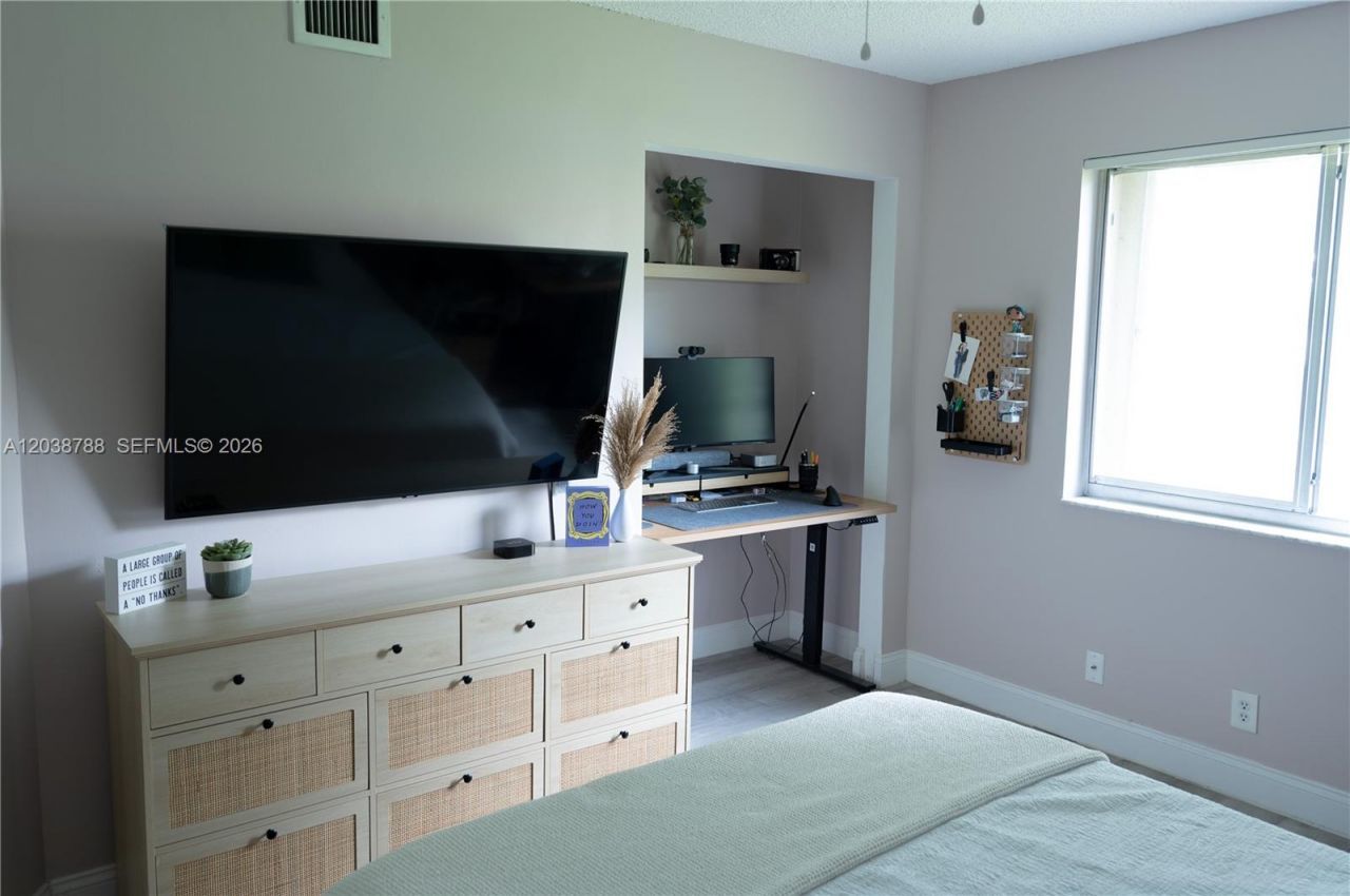 508 Gardens Dr , Unit 202, Pompano Beach, FL 33069 Photo