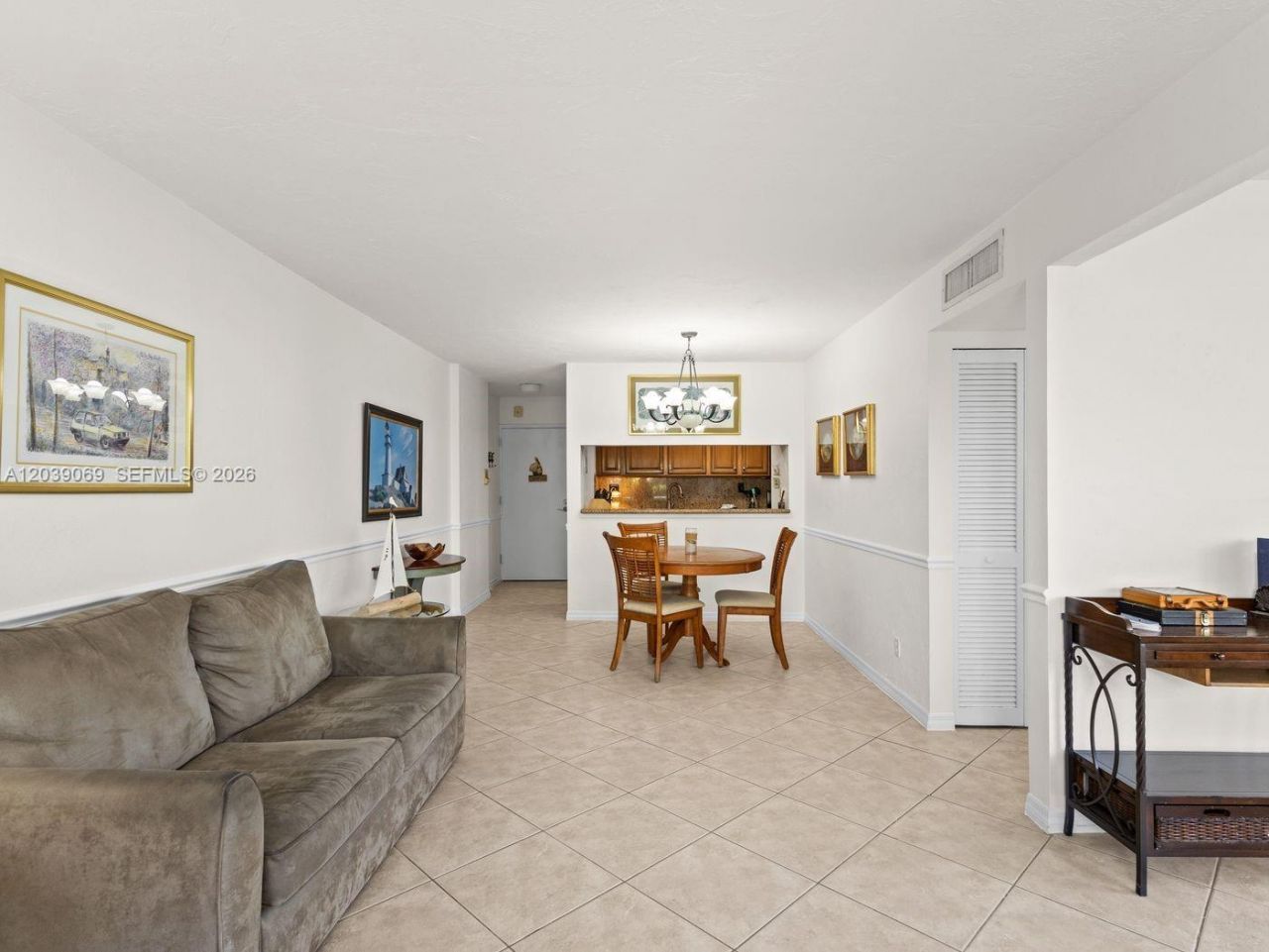 88500 Overseas Hwy , Unit 208, Tavernier, FL 33070 Photo