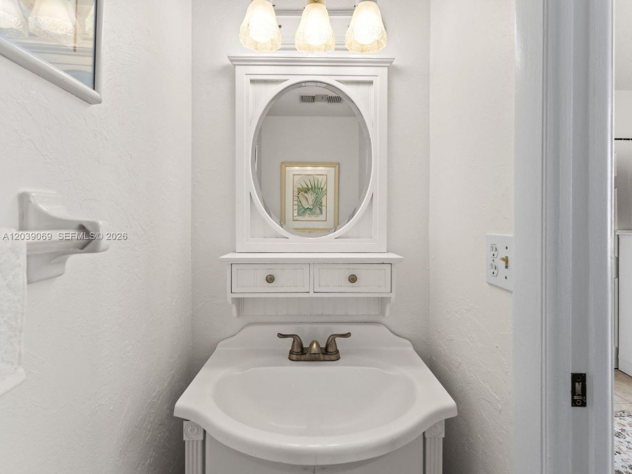88500 Overseas Hwy , Unit 208, Tavernier, FL 33070 Photo
