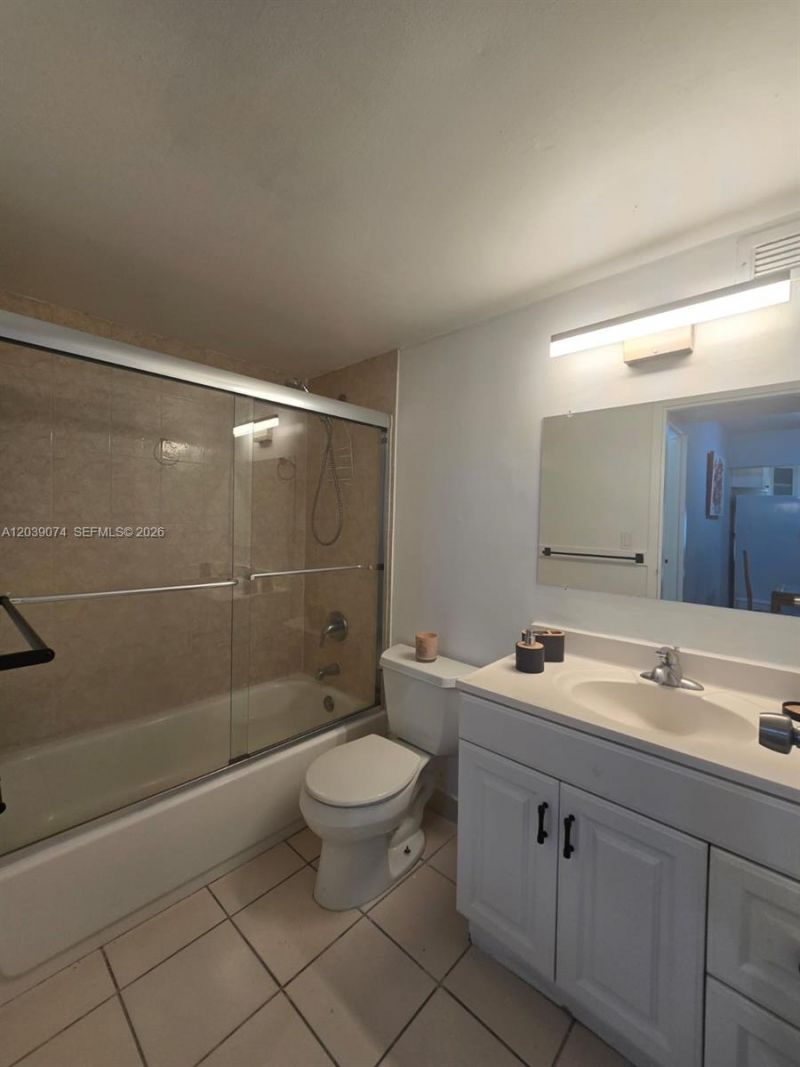 16919 N Bay Rd, Unit 705, Sunny Isles Beach, FL 33160 Main Photo