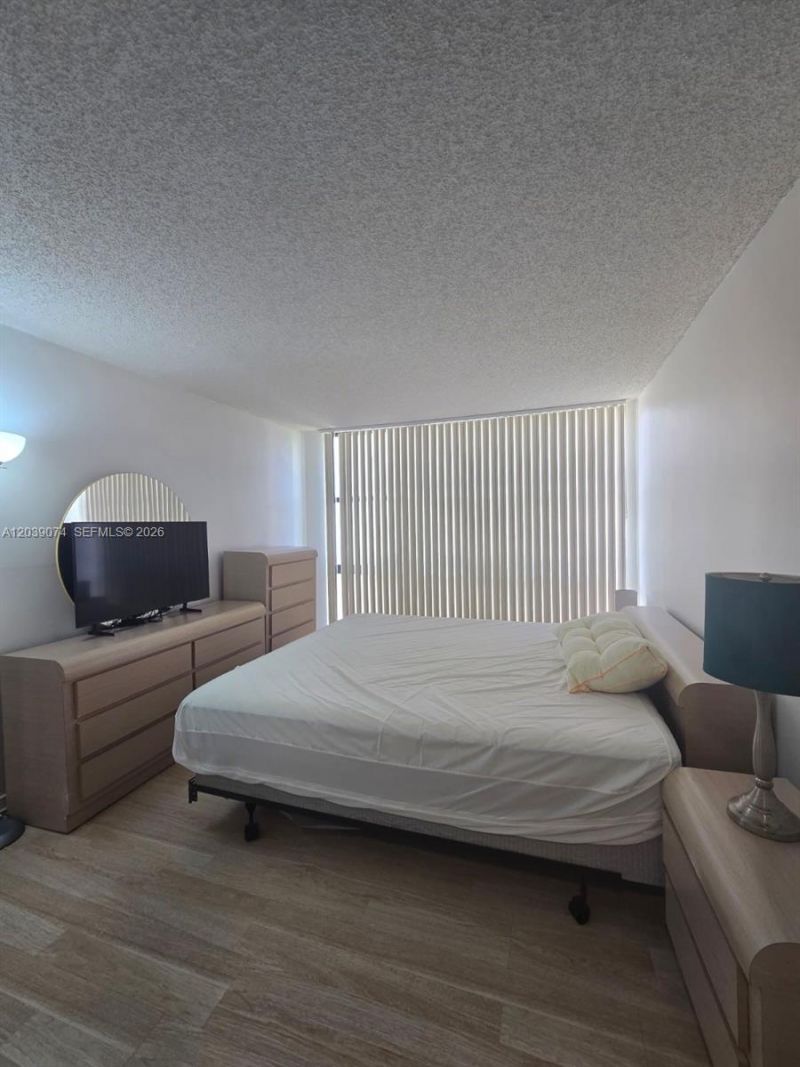 16919 N Bay Rd, Unit 705, Sunny Isles Beach, FL 33160 Photo