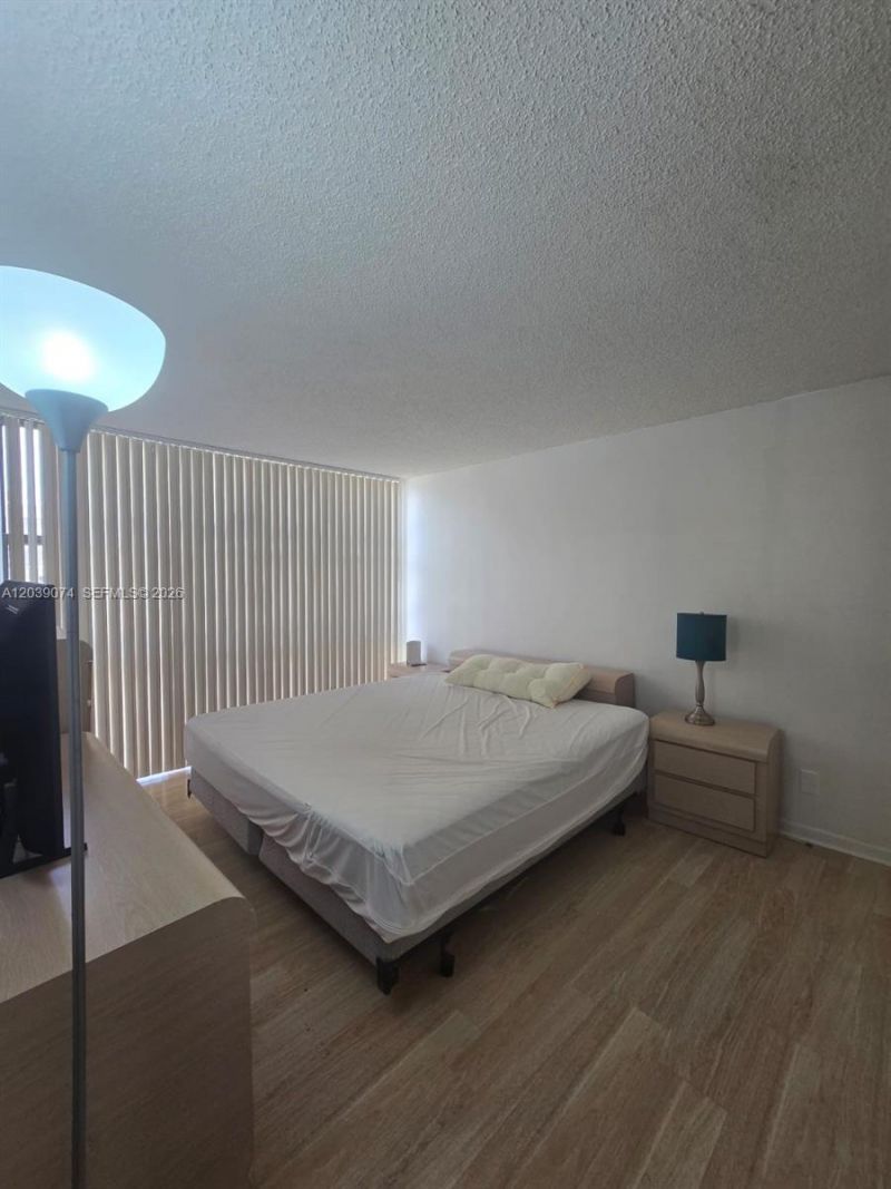 16919 N Bay Rd, Unit 705, Sunny Isles Beach, FL 33160 Photo