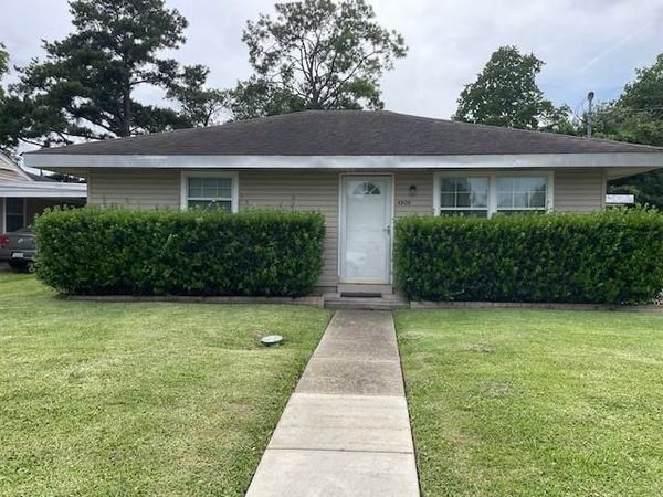 4808 KENDALL Drive , New Orleans, LA 70126