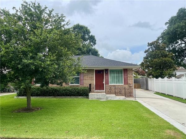 10613 CHADWICK Drive , River Ridge, LA 70123