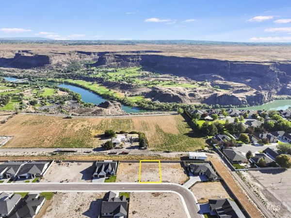 601 Canyon Falls Drive, Twin Falls, ID 83301