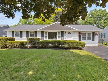 109 Bury Drive, Syracuse, NY 13209