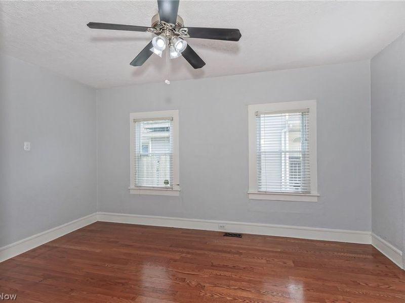 750 Brayton Avenue, Cleveland, OH 44113 Photo 10