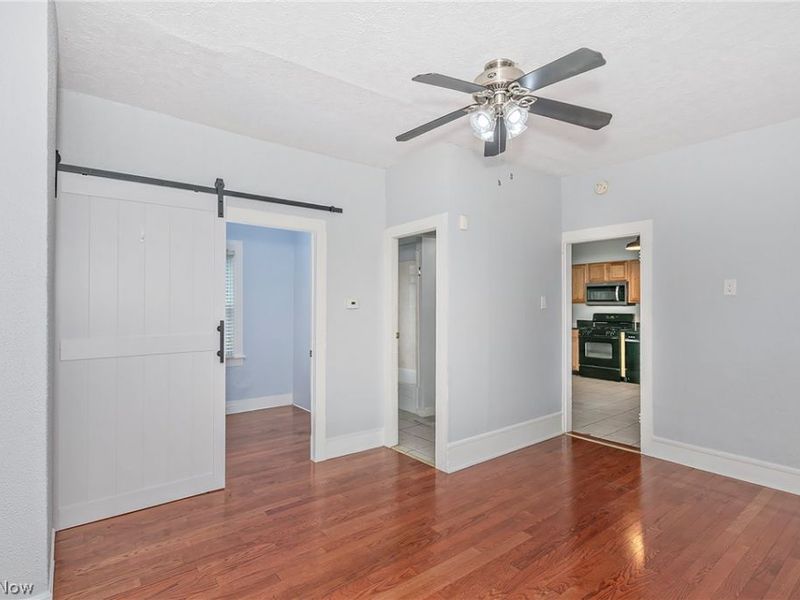 750 Brayton Avenue, Cleveland, OH 44113 Photo 8