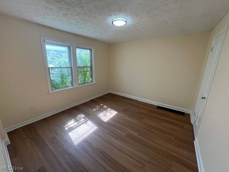 912 28th Street NE, Canton, OH 44714 Photo 9