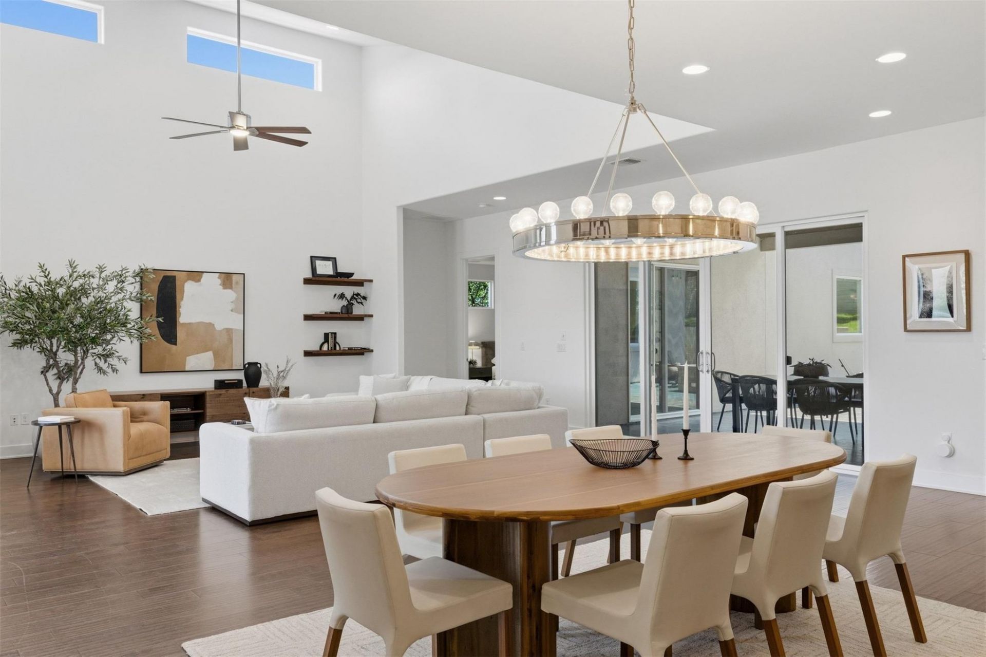 2704 Oak Park Dr, Austin, TX 78704 Main Photo