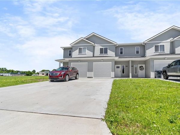 1512 W 32ND Street, Sedalia, MO 65301
