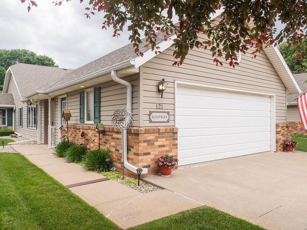 708 2ND ST SE, Unit 121, Orange City, IA 51041