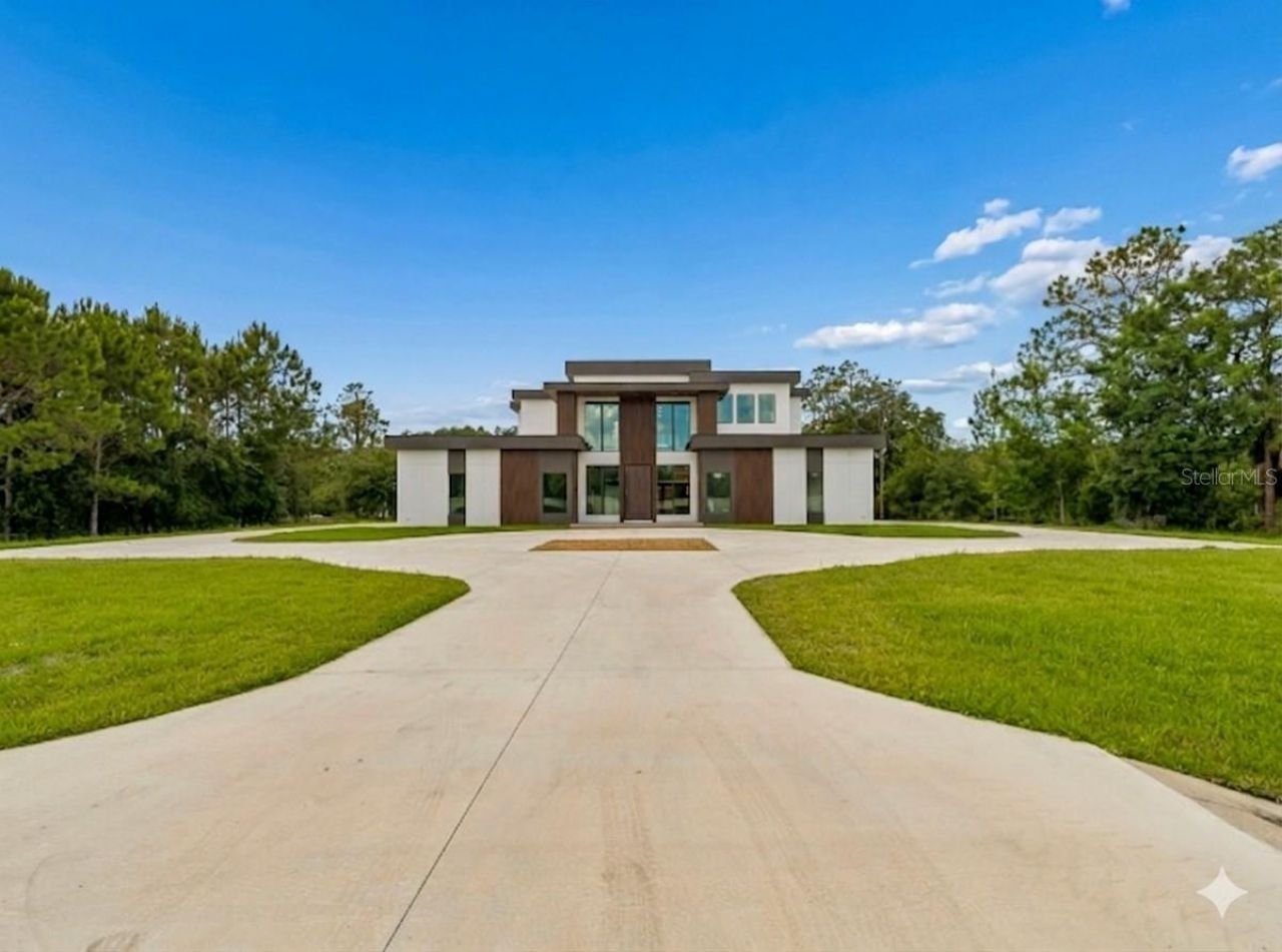 144 Keystone Palms Boulevard, Tarpon Springs, FL 34688 Main Photo