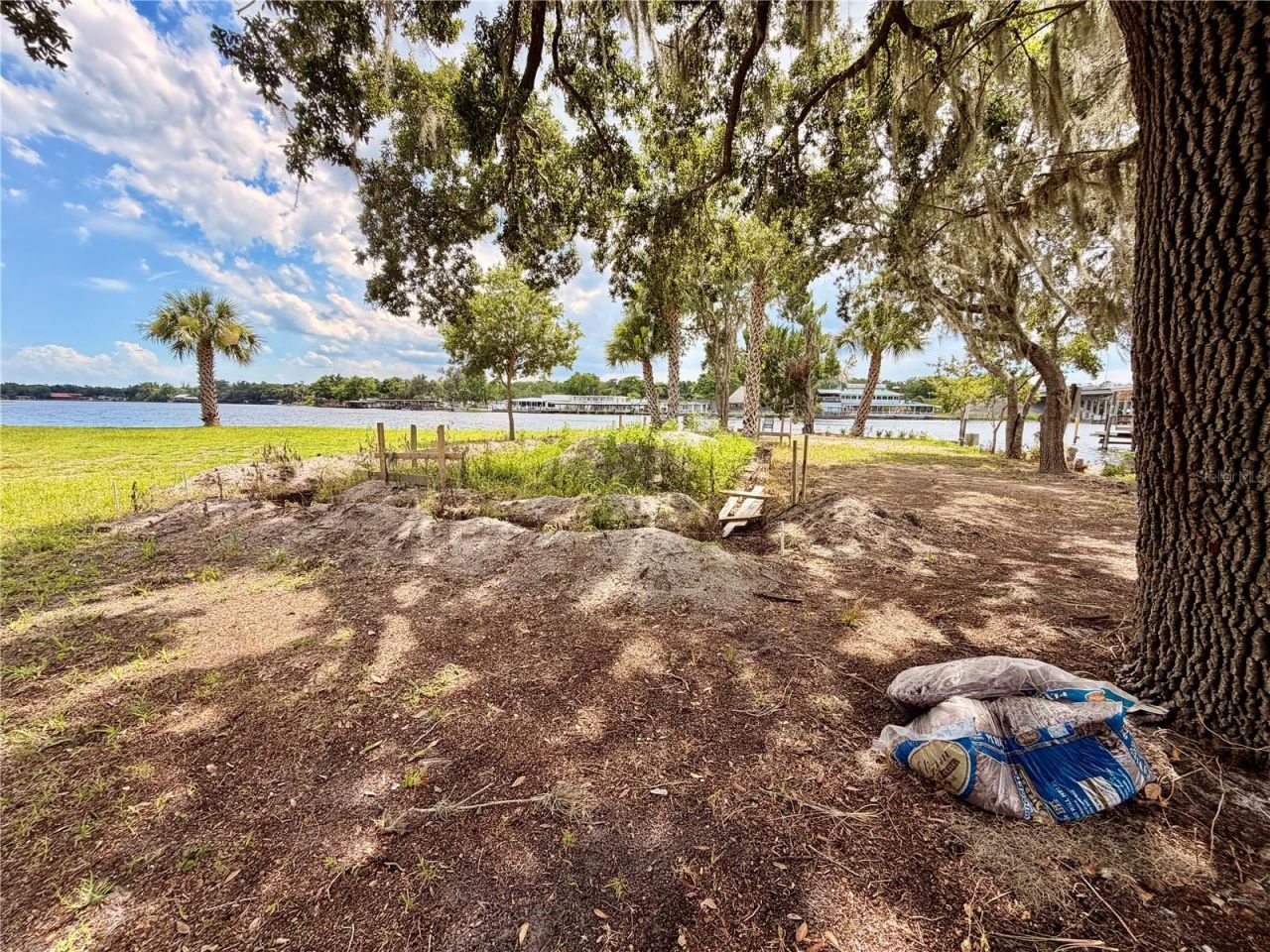 1570 Riveredge Court , Astor, FL 32102 Photo