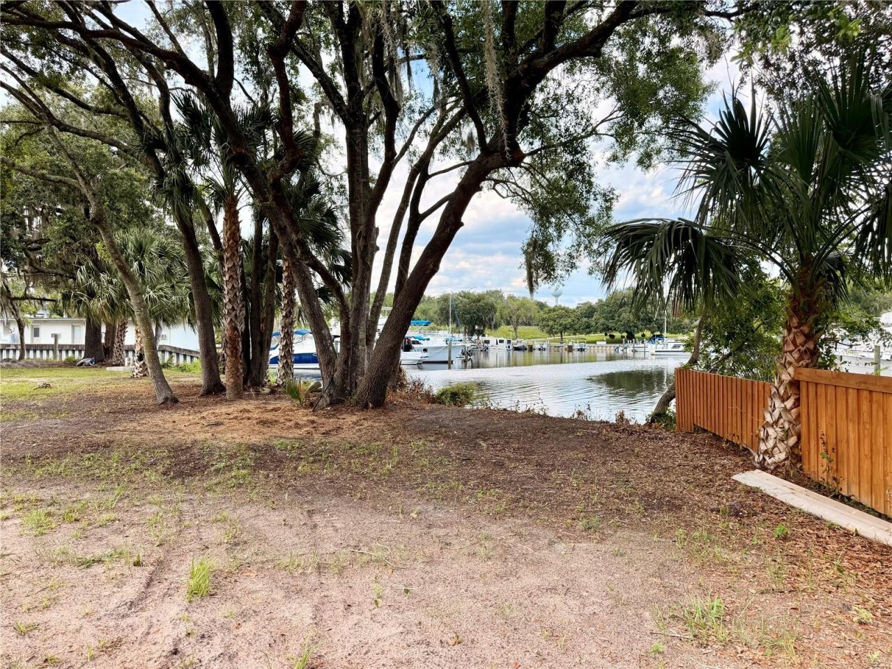1570 Riveredge Court , Astor, FL 32102 Photo