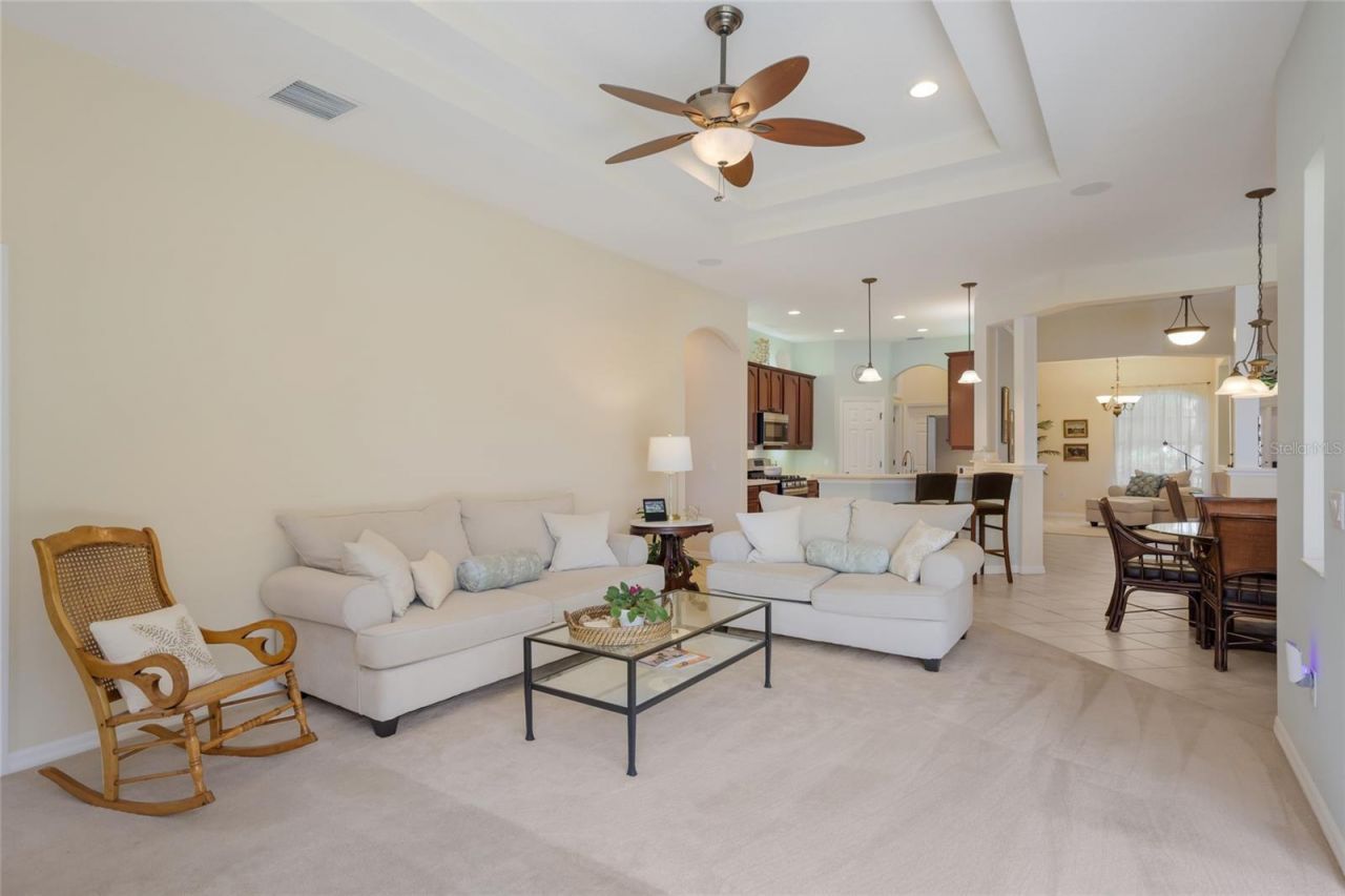 252 Dahlia Court, Bradenton, FL 34212 Photo