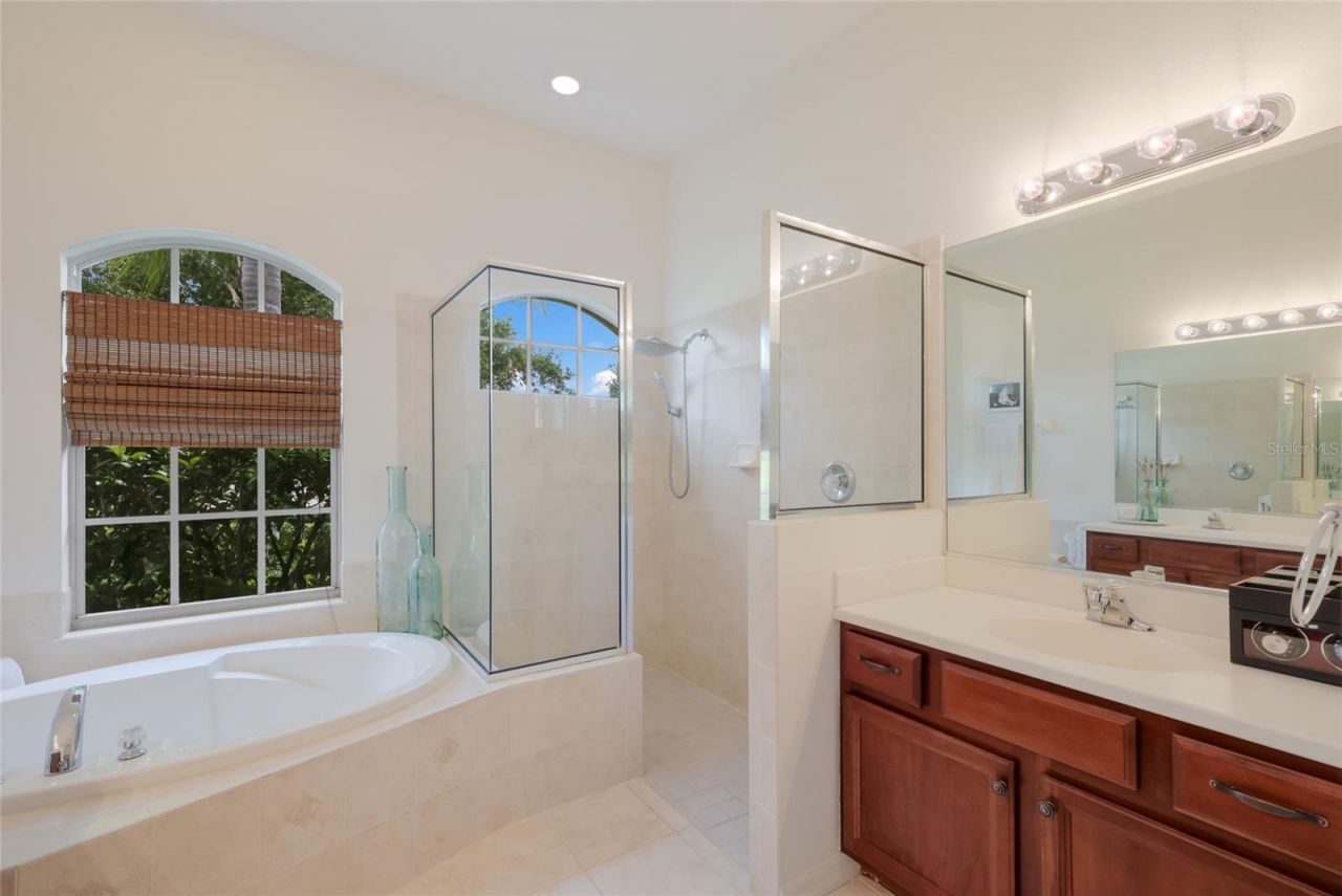 252 Dahlia Court, Bradenton, FL 34212 Photo
