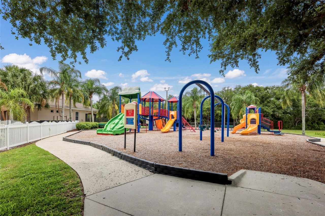 252 Dahlia Court, Bradenton, FL 34212 Photo