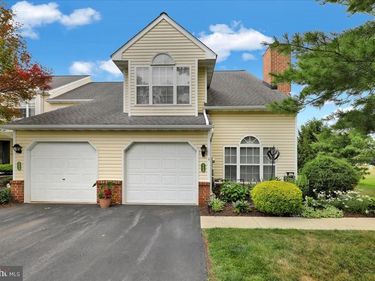 112 HICKORY LANE, READING, PA 19610