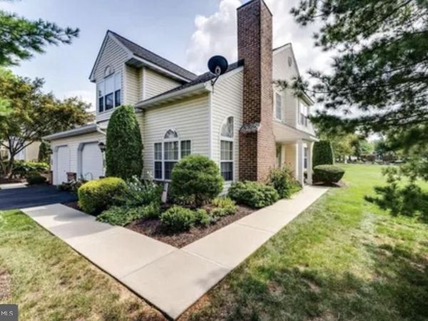 112 HICKORY LANE, READING, PA 19610