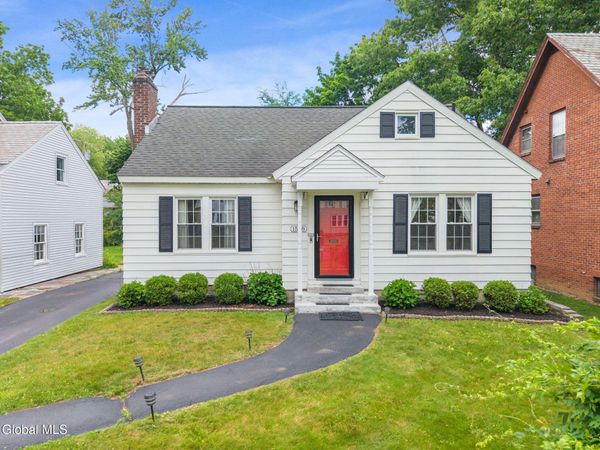 1548 Myron Street, Niskayuna, NY 12309