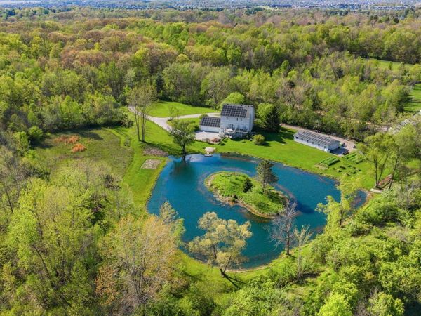 12105 Sylvan Meadows Drive, Fort Wayne, IN 46814