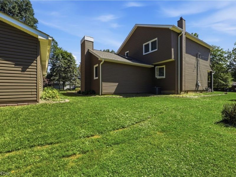10490 Maryland Street , Aurora, OH 44202 Photo 4