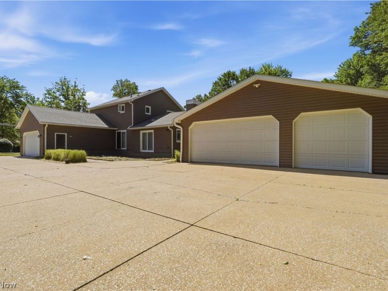 10490 Maryland Street , Aurora, OH 44202 Photo 8