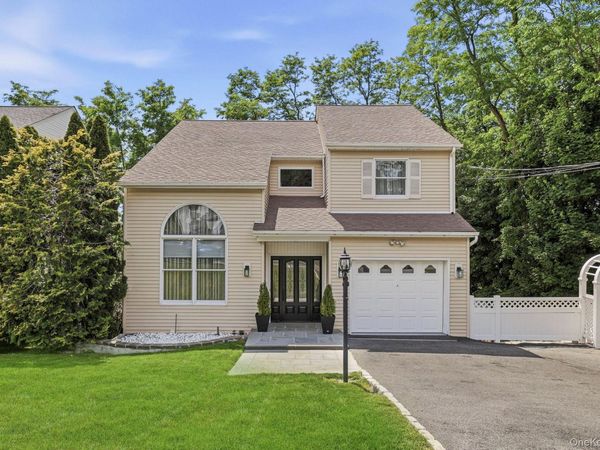 127 Fairfax Avenue, Hawthorne, NY 10532