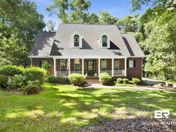 16 St Charles Place, Daphne, AL 36526