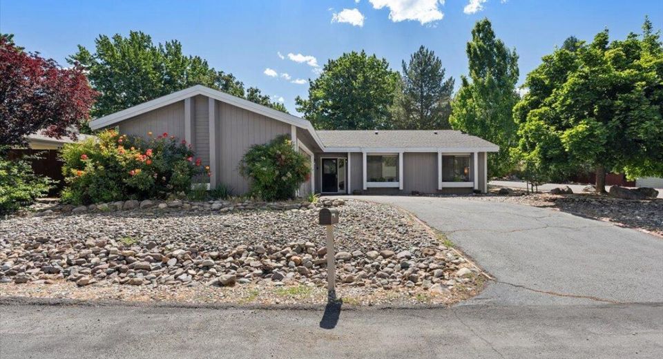 6311 Windy Meadow Drive, Reno, NV 89519 Photo