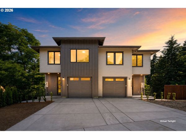 2902 E McLoughlin BLVD, Unit A, Vancouver, WA 98661