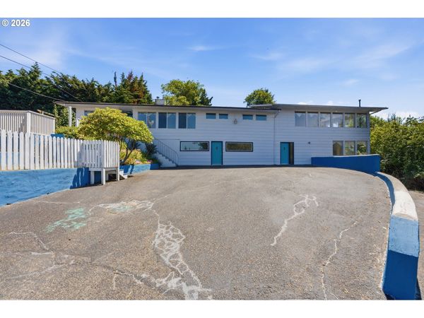 63654 AHILL RD, Coos Bay, OR 97420