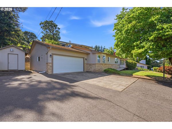 429 STONEWAY NW DR, Salem, OR 97304