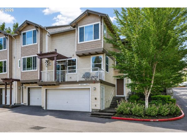 10813 SW CANTERBURY LN, Unit 104, Tigard, OR 97224