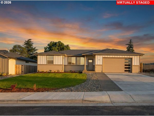 265 SE LOGAN ST, Winston, OR 97496