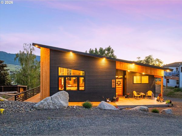 210 PACE AVE, Enterprise, OR 97828