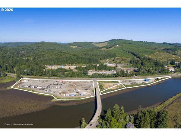 93386 COOS SUMNER LN, Coos Bay, OR 97420