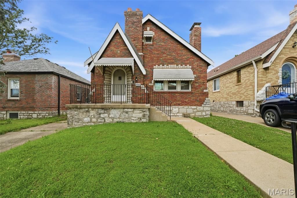 6993 Hillsland Avenue , Saint Louis, MO 63109 Main Photo