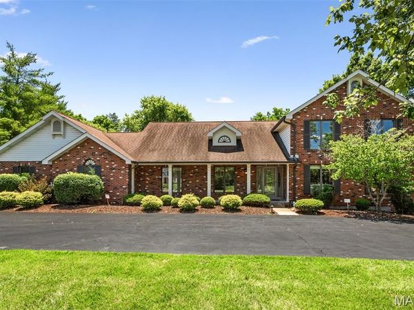 1289 Tammany Lane, St Louis, MO 63131