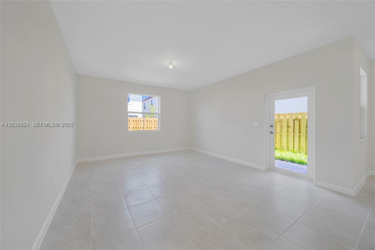 2373 NW 130th St , Miami, FL 33167 Photo