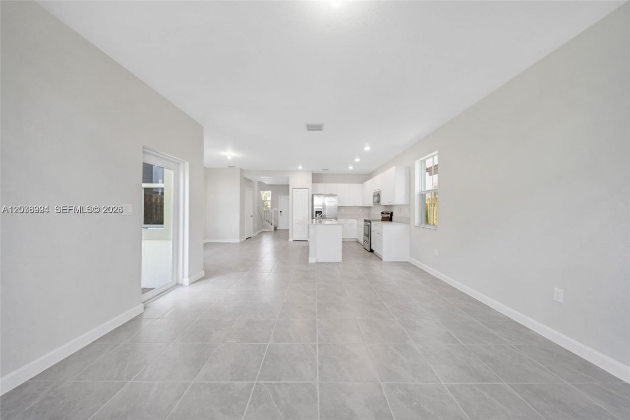 2373 NW 130th St , Miami, FL 33167 Photo