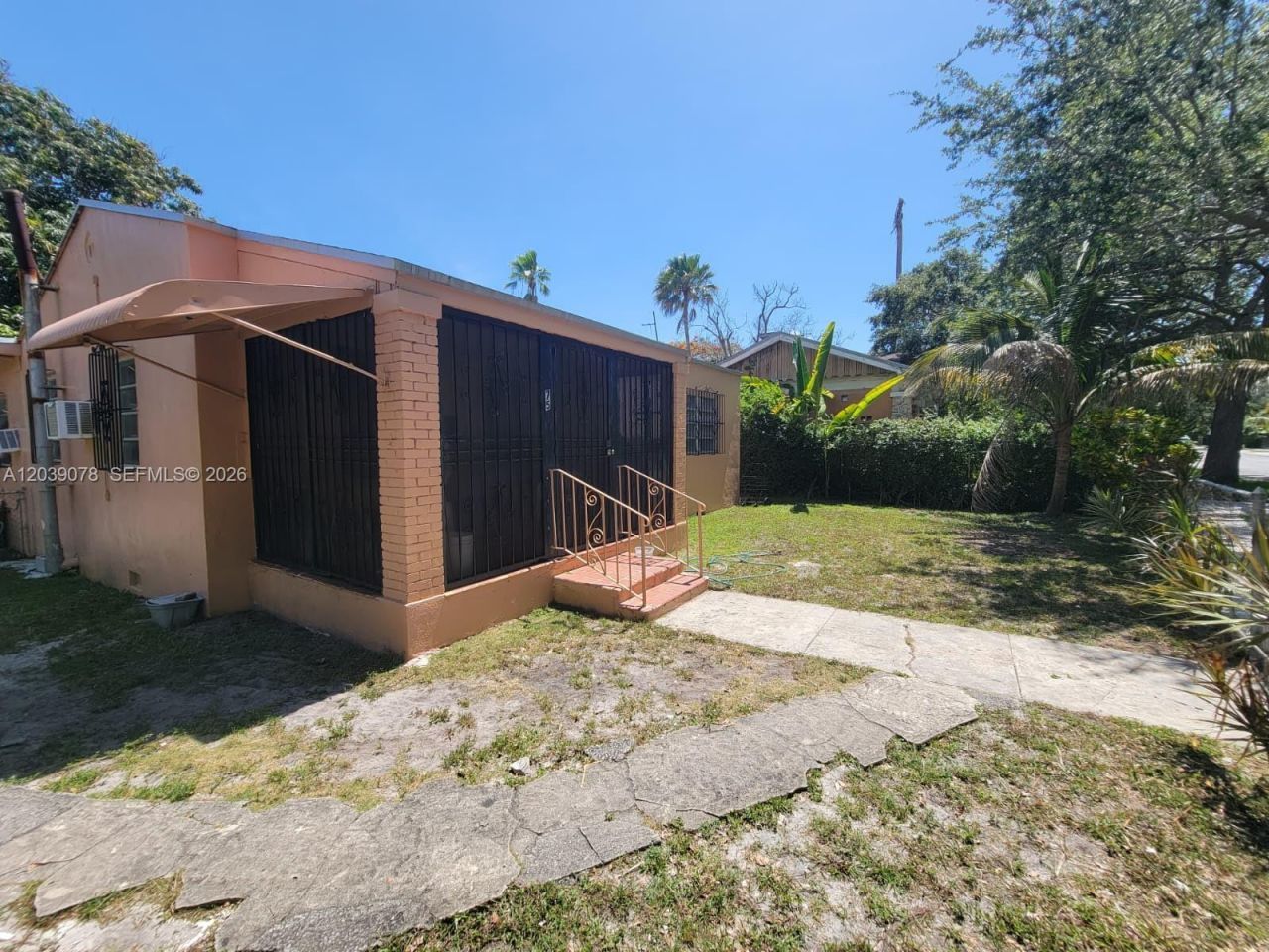 75 NE 49th St, Miami, FL 33137 Photo