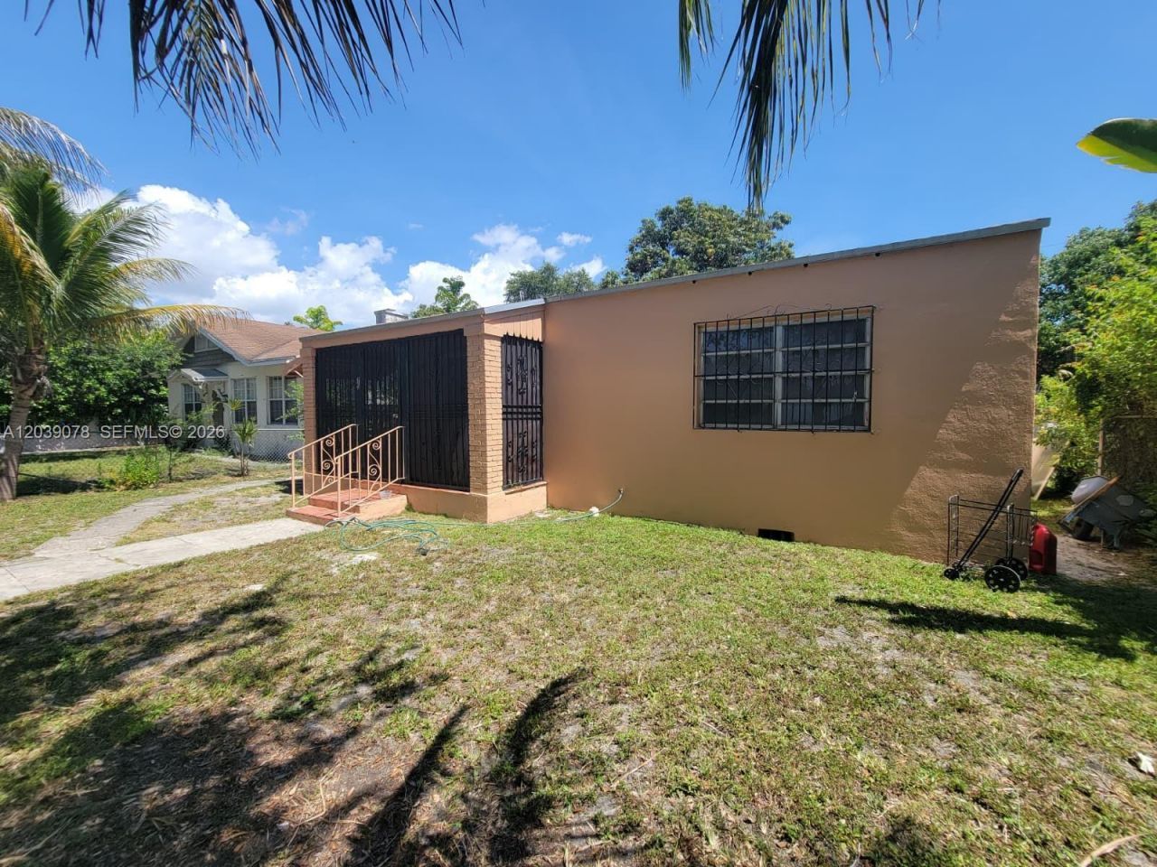 75 NE 49th St, Miami, FL 33137 Photo