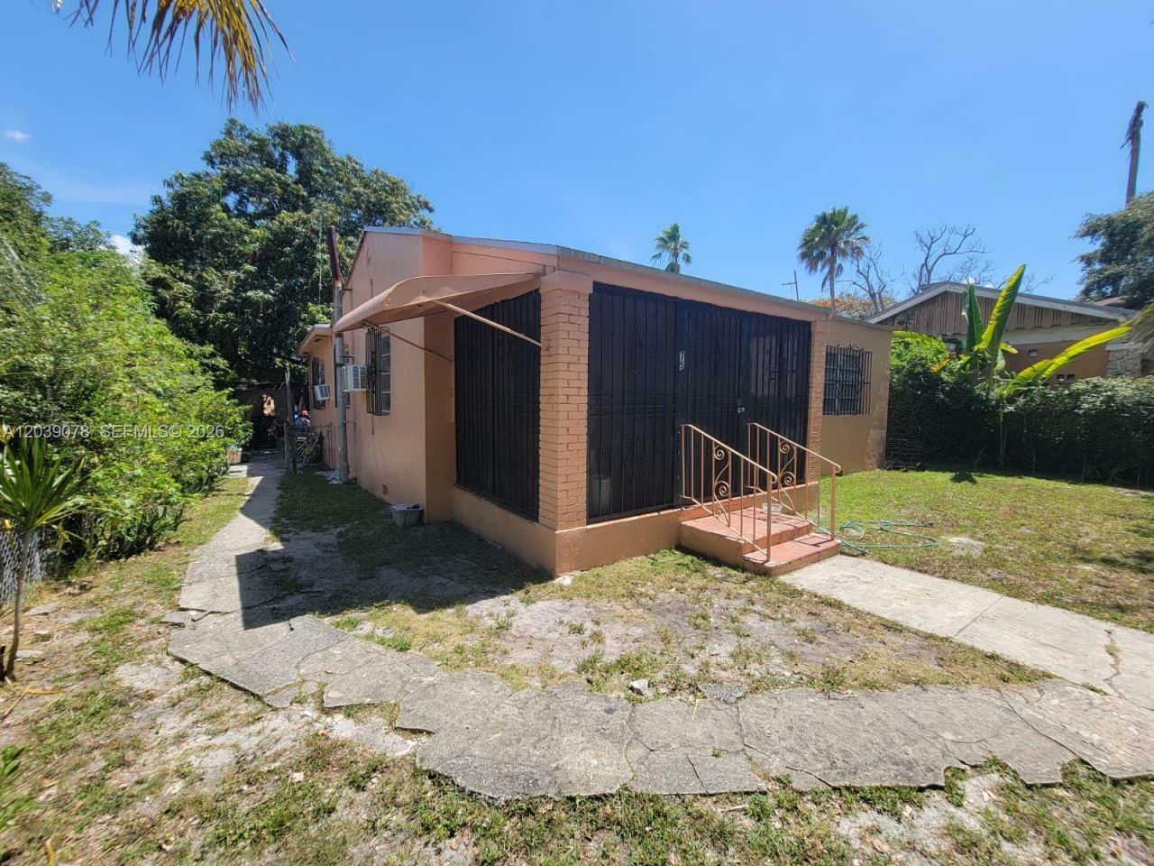 75 NE 49th St, Miami, FL 33137 Photo