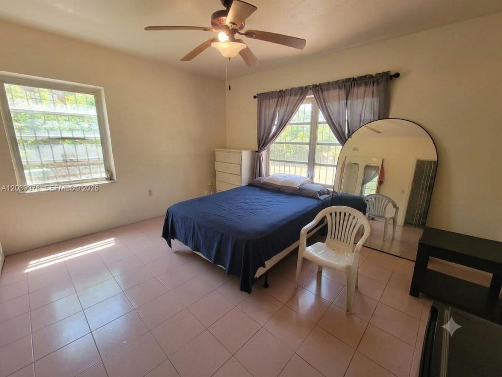 75 NE 49th St, Miami, FL 33137 Photo
