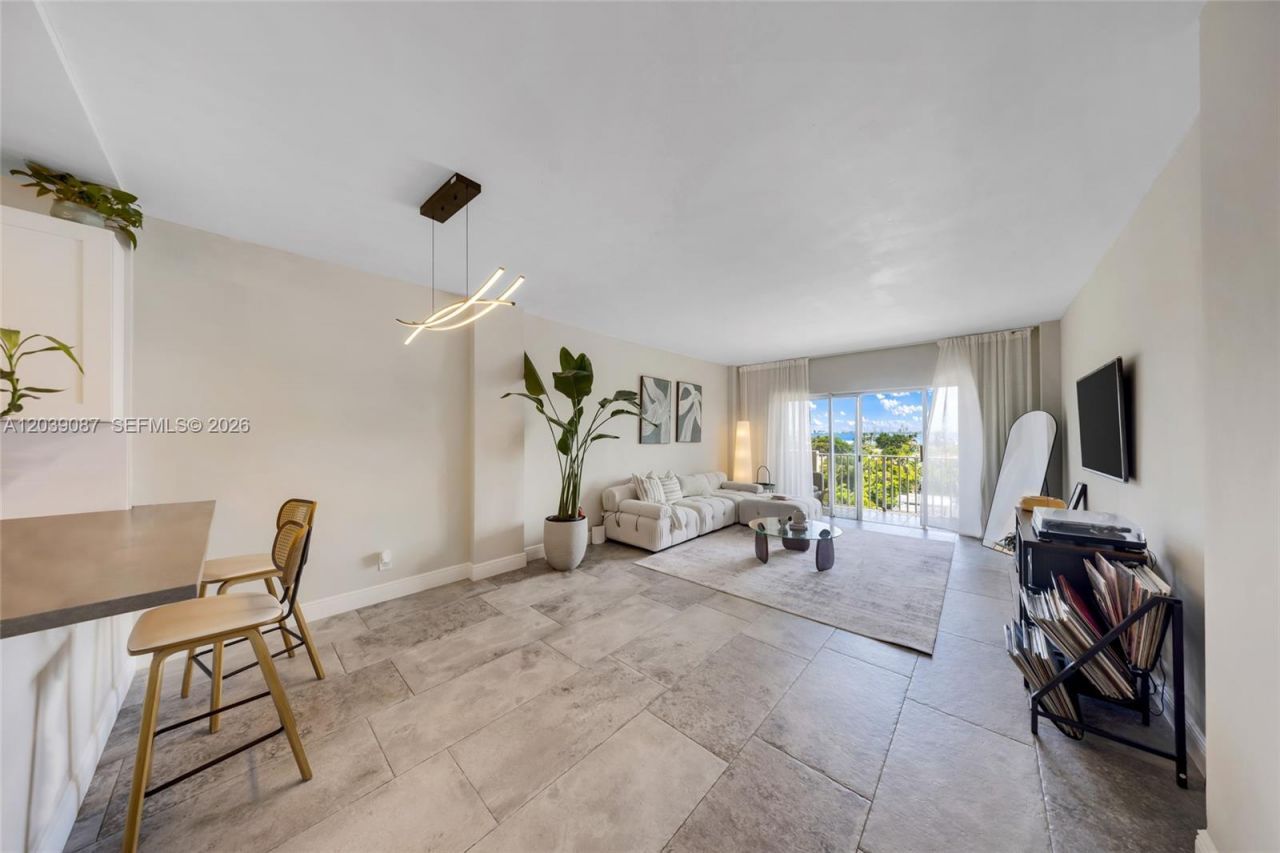 1455 N Treasure Dr, Unit 6N, North Bay Village, FL 33141 Photo