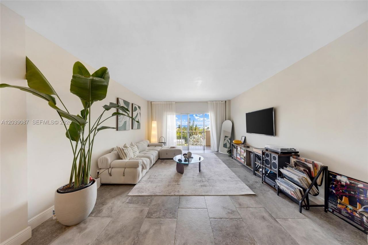 1455 N Treasure Dr, Unit 6N, North Bay Village, FL 33141 Photo
